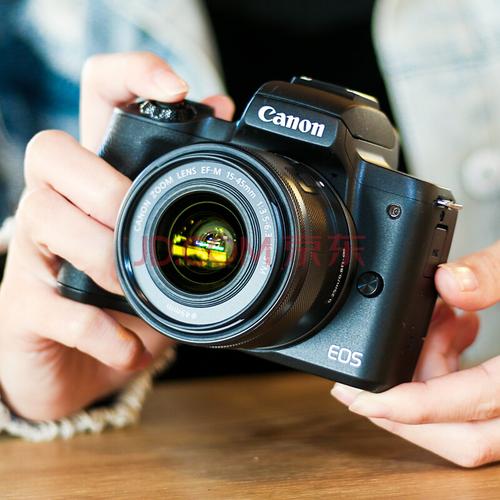 买数码相机怎么选（买数码相机需要注意哪些问题）