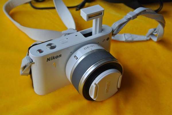 尼康j1微单相机双镜头（尼康j2微单相机）