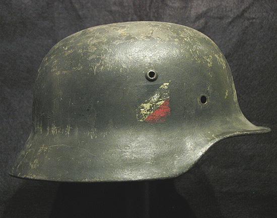 二战德军钢盔上的标识,各自代表什么意思？